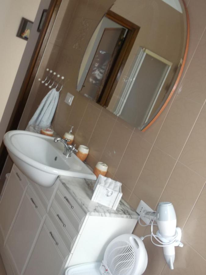 Da Livia Apartment Locorotondo Bagian luar foto