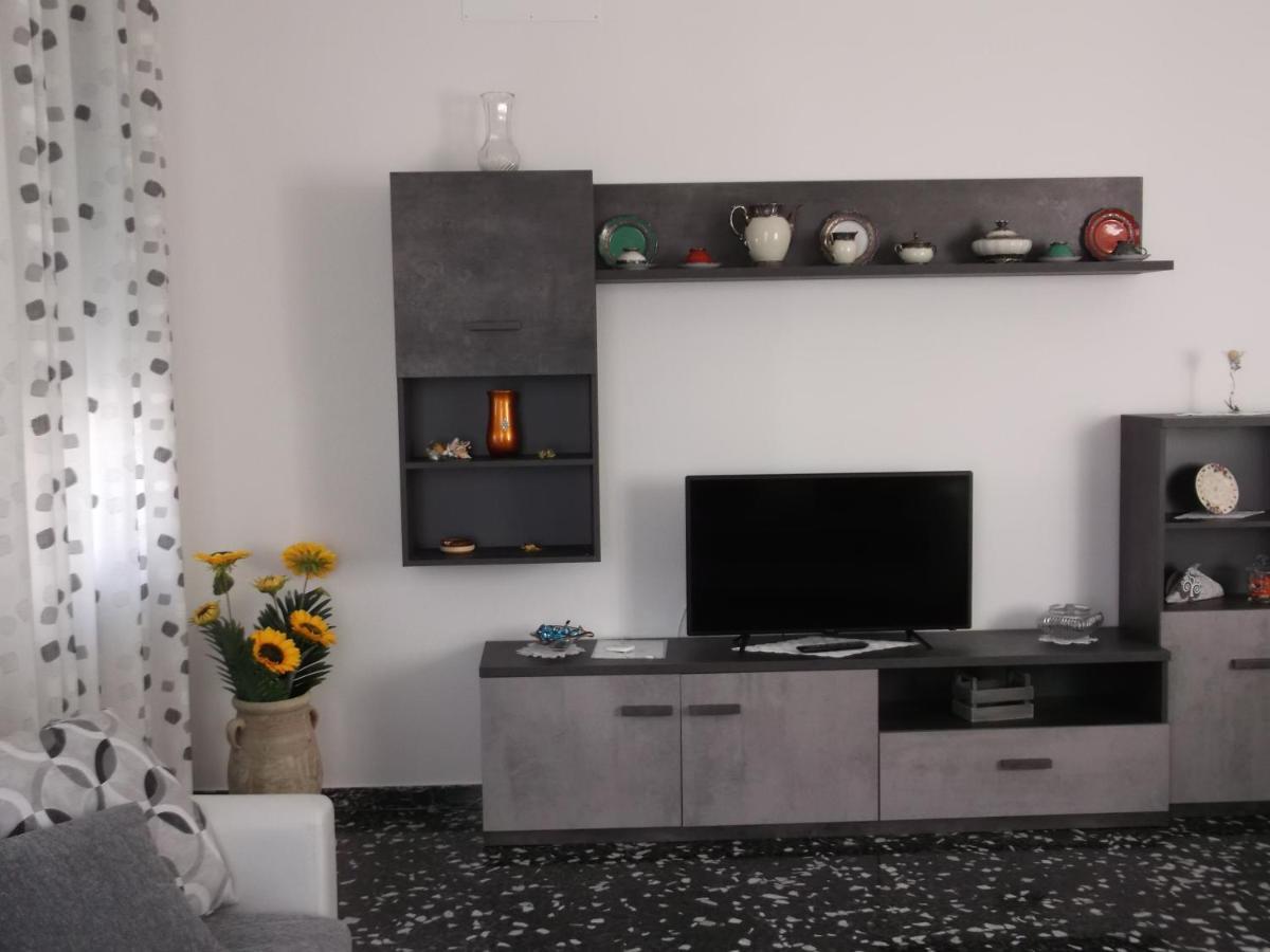 Da Livia Apartment Locorotondo Bagian luar foto