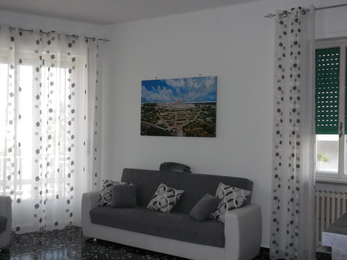 Da Livia Apartment Locorotondo Bagian luar foto