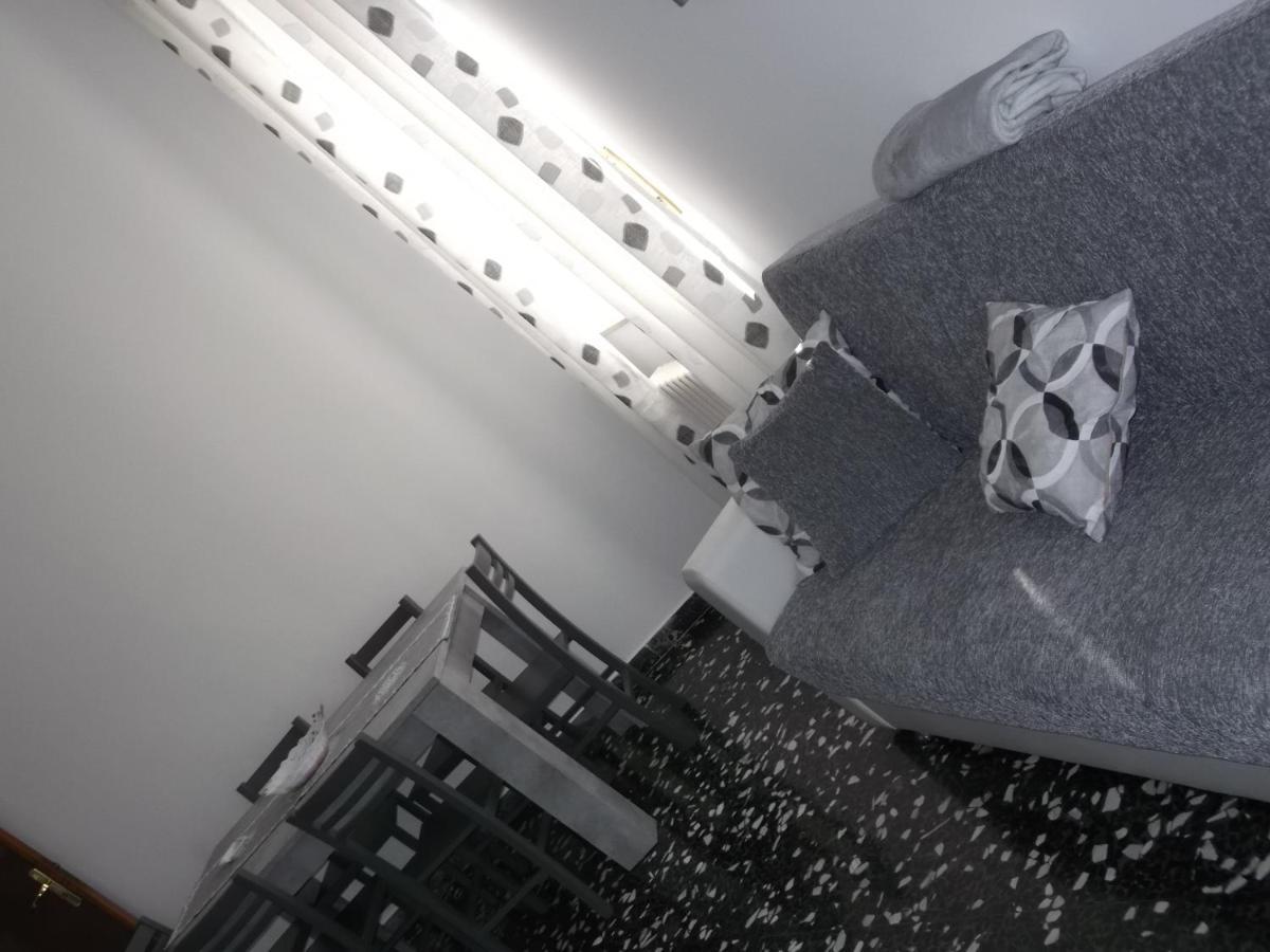Da Livia Apartment Locorotondo Bagian luar foto