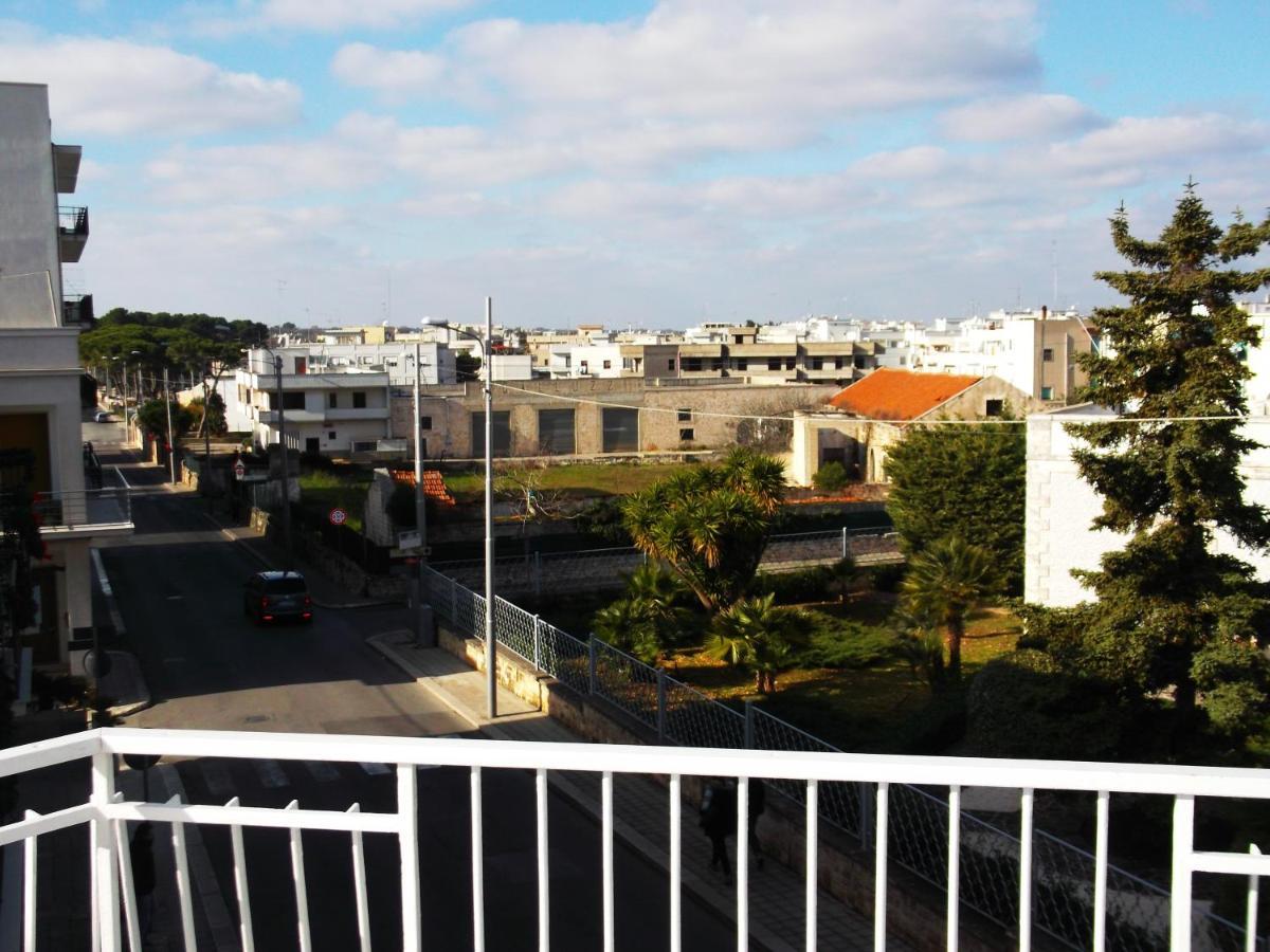 Da Livia Apartment Locorotondo Bagian luar foto